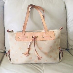 Dooney & Bourke Vintage Wakefield tassel tote